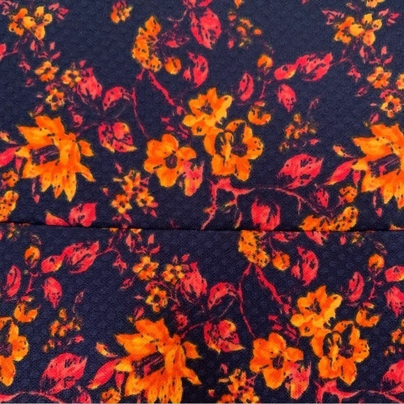 LulaRoe Cassie Blue Orange Floral Pencil Skirt Size Large - Picture 4 of 6